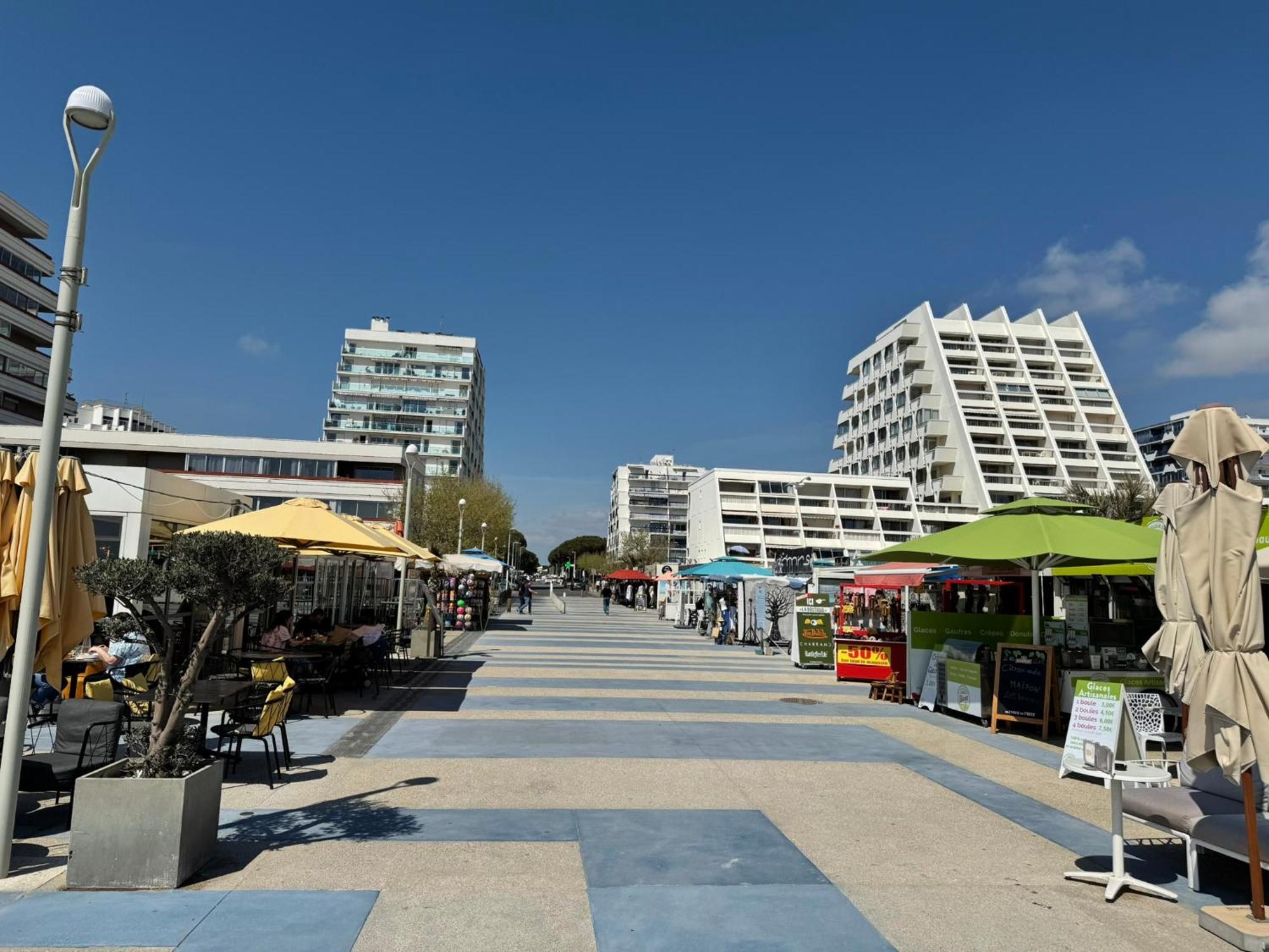 Appart Grande Motte Quartier Couchant - Parking - Balcon- Piscine - Plage 300M La Grande-Motte Kültér fotó